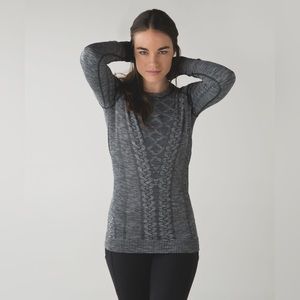 Lululemon Rest Less Pullover in Heathered Black, size 6